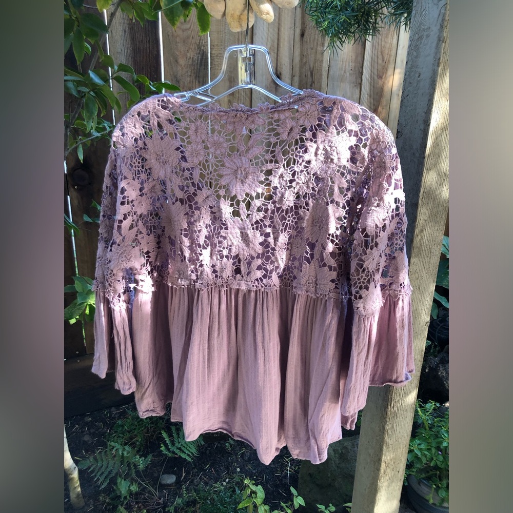 Aeom Lace Blouse with Ruffled Sleeves -Lavender - Size Small - Picture 2 of 3